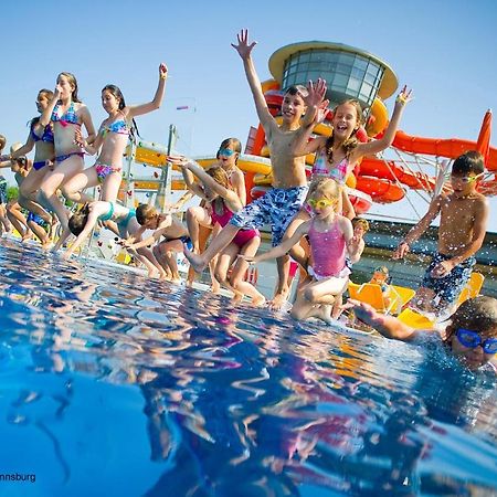 Familien Chalet Mit Direktem Bademantelgang Zur Therme Lutzmannsburg Luaran gambar