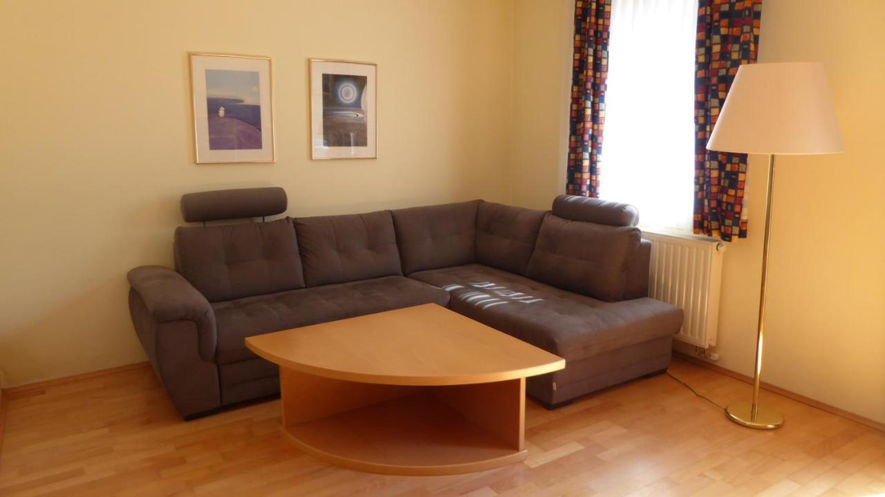 Familien Chalet Mit Direktem Bademantelgang Zur Therme Lutzmannsburg Luaran gambar